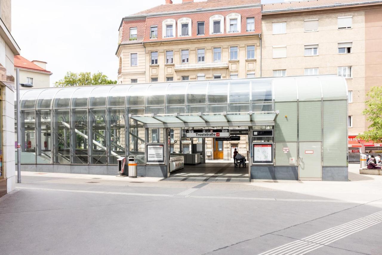 Spacious Vienna Central Station Residence ภายนอก รูปภาพ